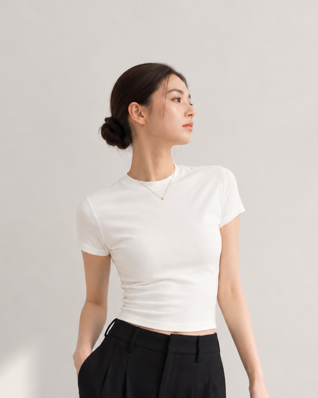 ミニマルフィットTシャツ