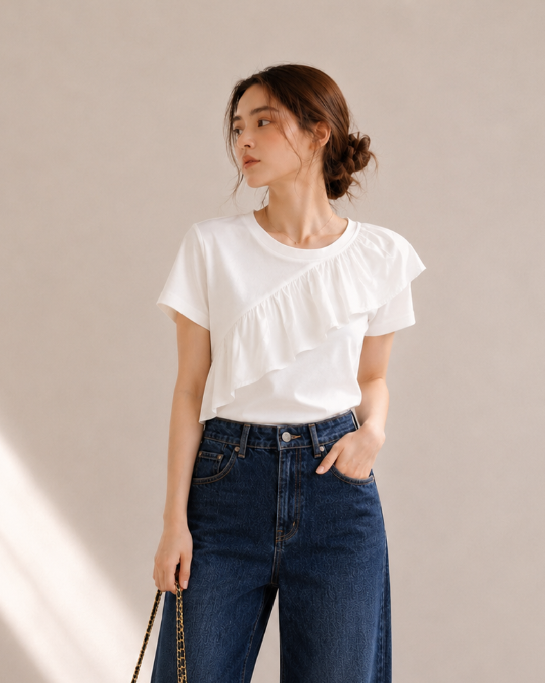 アシンメトリーフリルデザインTシャツ