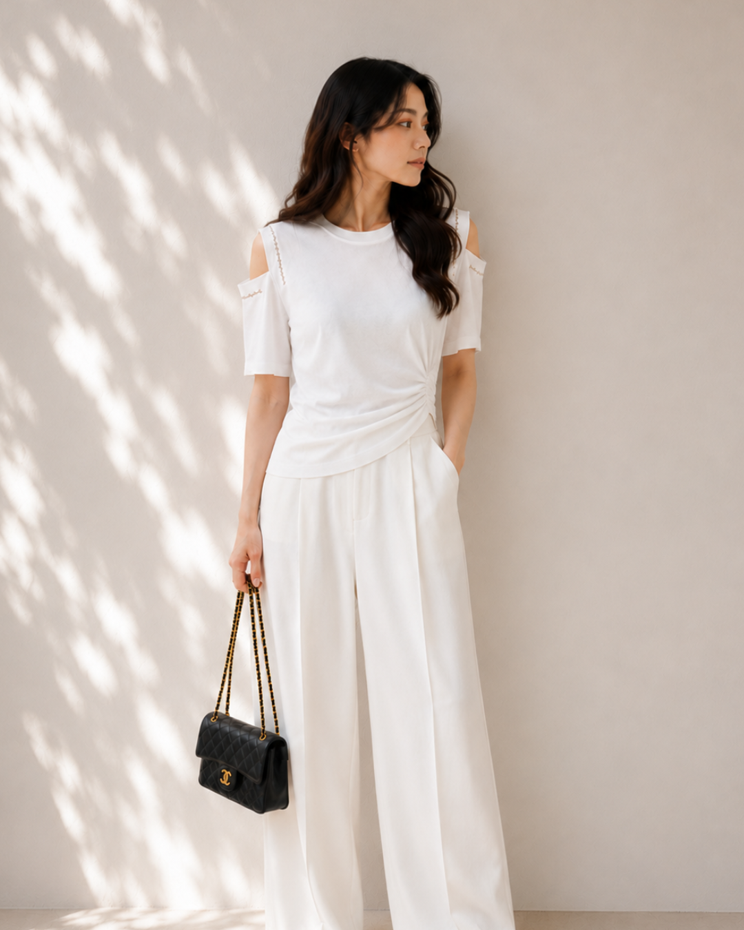 ラインストーン付きショルダーカットトップス