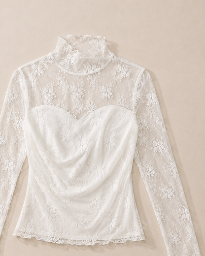 Layered レース × インナー一体型トップス