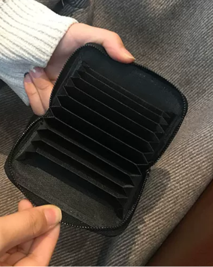 キルティングレザーカードケース