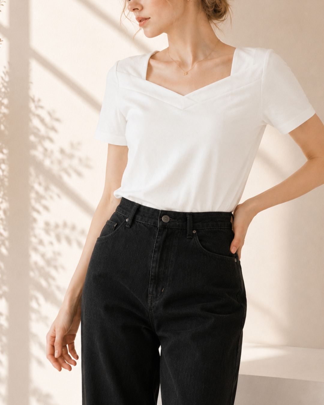 ソフトタッチVネックTOPS（半袖）