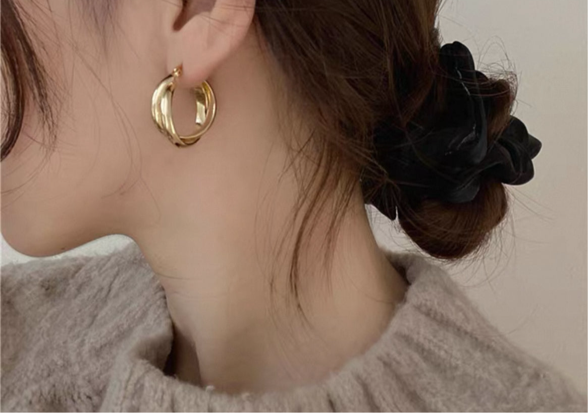 Minimal Luxe Hoop ピアス