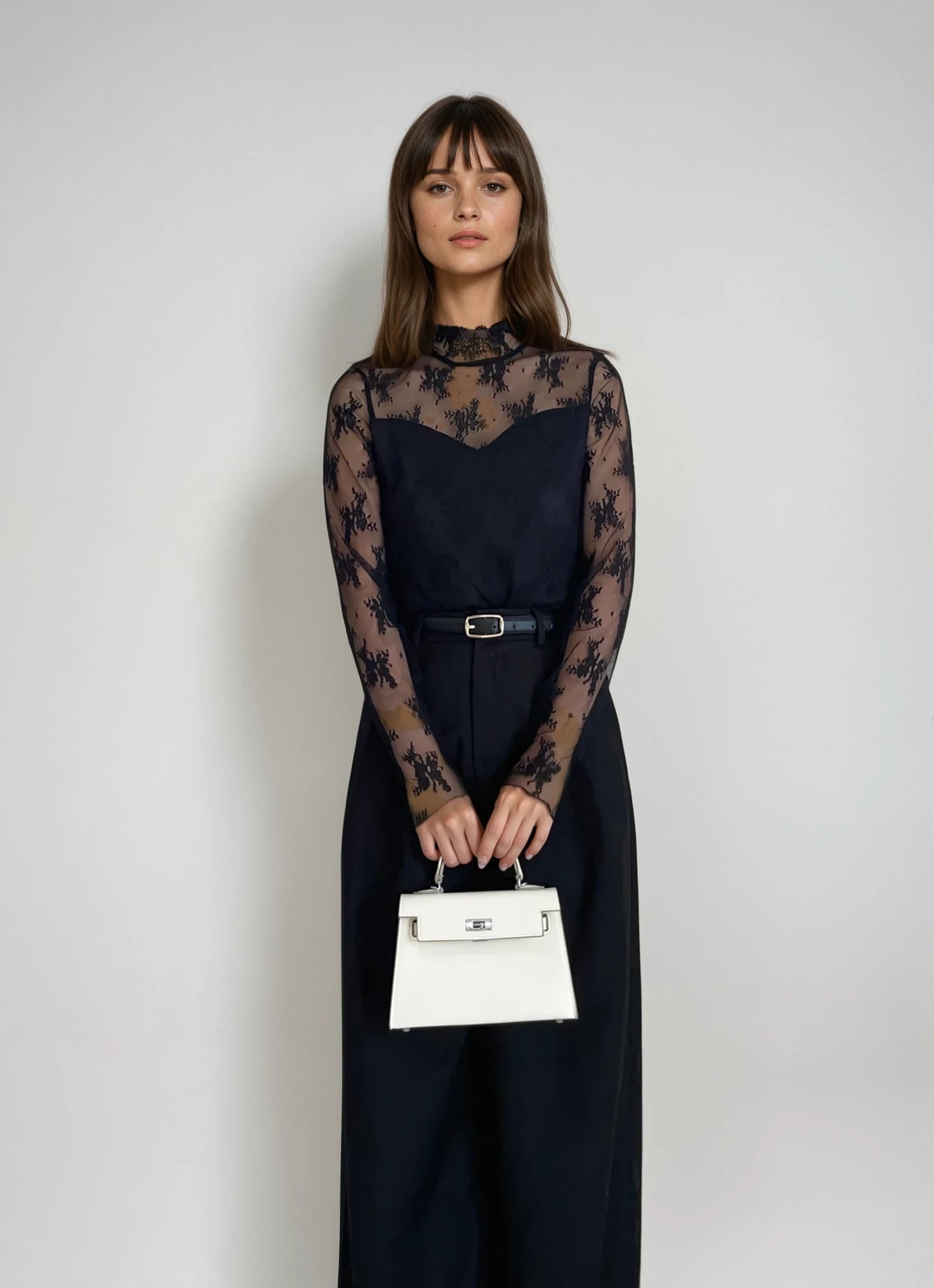 Elegant Sheer Lace High-Neck Top(裏起毛)