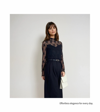 Elegant Sheer Lace High-Neck Top(裏起毛)